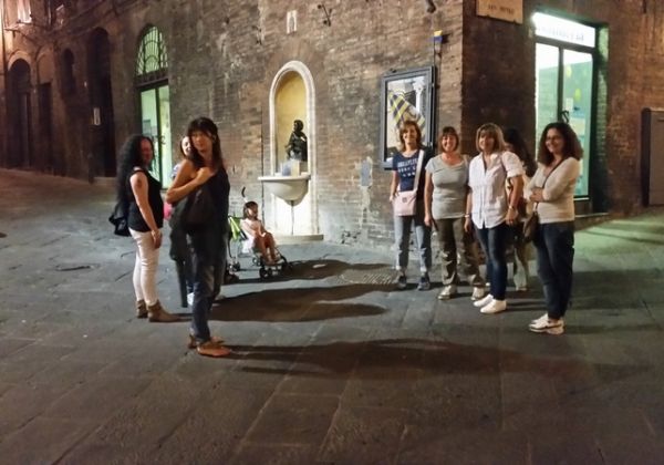 “Historical walking” in notturna nel centro di Siena